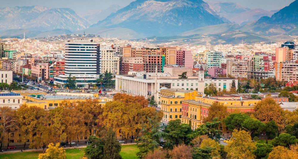 Tirana dhe Beogradi dy kryeqytetet me te shtrenjta ne Rajon
